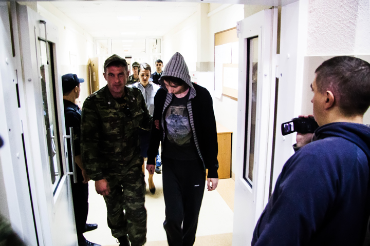 Власти Новосибирска разрешили митинг в память об убитой школьнице Власти Новосибирска разрешили митинг в память об убитой школьнице