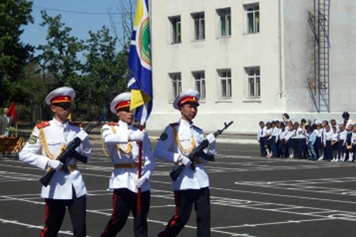 Число пострадавших от отравления тувинских кадетов выросло. Рассказываем, кто поставлял им еду