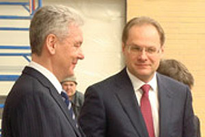 Сергей Собянин и Джеймс Кэмерон могут победить в восьмом интернет-конкурсе «Сибиряки года» Сергей Собянин и Джеймс Кэмерон могут победить в восьмом интернет-конкурсе «Сибиряки года»