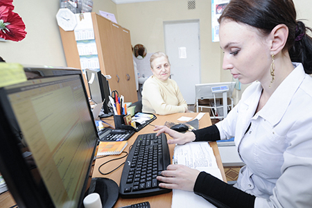 Диспансеризацию в Новосибирской области прошли более 260 тысяч жителей