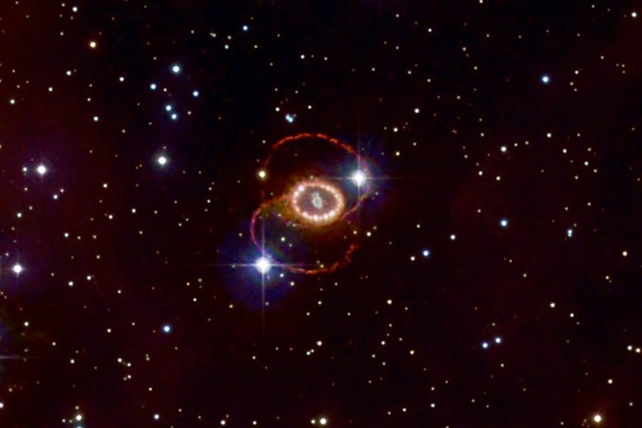 Телескопы на Байкале и в Антарктиде впервые в истории зарегистрировали нейтрино из одной галактики Телескопы на Байкале и в Антарктиде впервые в истории зарегистрировали нейтрино из одной галактики