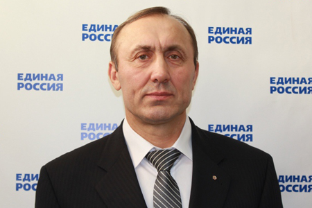 Новосибирские единороссы призвали в исполком военкома из КПРФ Новосибирские единороссы призвали в исполком военкома из КПРФ