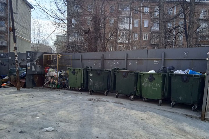 Новосибирских коммунальщиков обязали фотографировать мусорные площадки Новосибирских коммунальщиков обязали фотографировать мусорные площадки