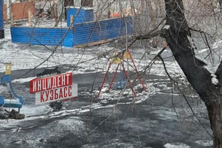 Кузбасское Белово из-за «черного» снега предлагают переименовать в Черново Кузбасское Белово из-за «черного» снега предлагают переименовать в Черново