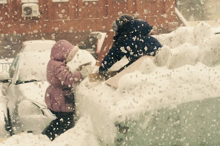 Омск заметает снегом: мэрия отказалась покупать прогноз погоды за 300 тыс. рублей