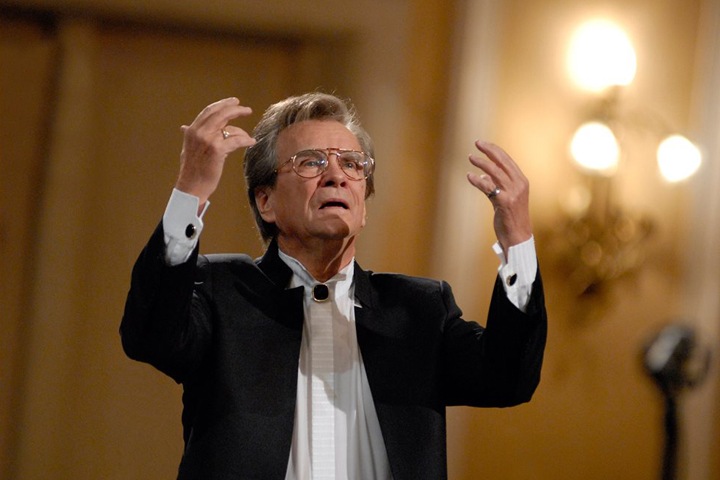 Легендарный дирижер отпразднует 85-летие на Транссибирском арт-фестивале Легендарный дирижер отпразднует 85-летие на Транссибирском арт-фестивале