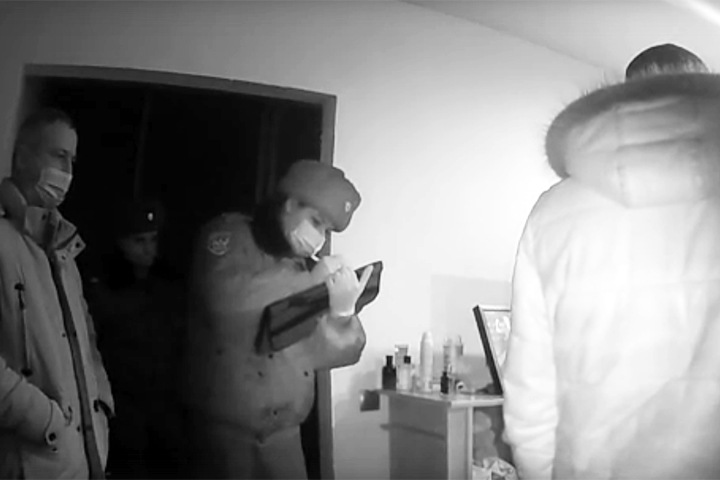 Сибиряки наладили бизнес по продаже фальшивых справок об отсутствии коронавируса Сибиряки наладили бизнес по продаже фальшивых справок об отсутствии коронавируса