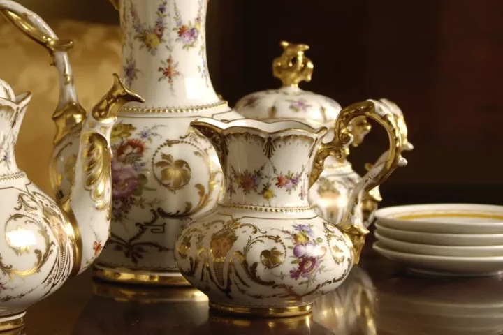 Выбираем антикварный фарфор