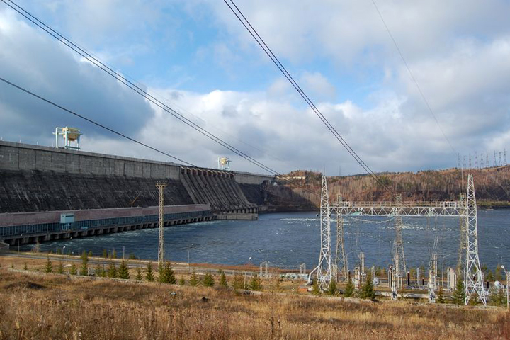 «Ведомости»: Дерипаска подумывает об объединении «Русала» и «Евросибэнерго» «Ведомости»: Дерипаска подумывает об объединении «Русала» и «Евросибэнерго»