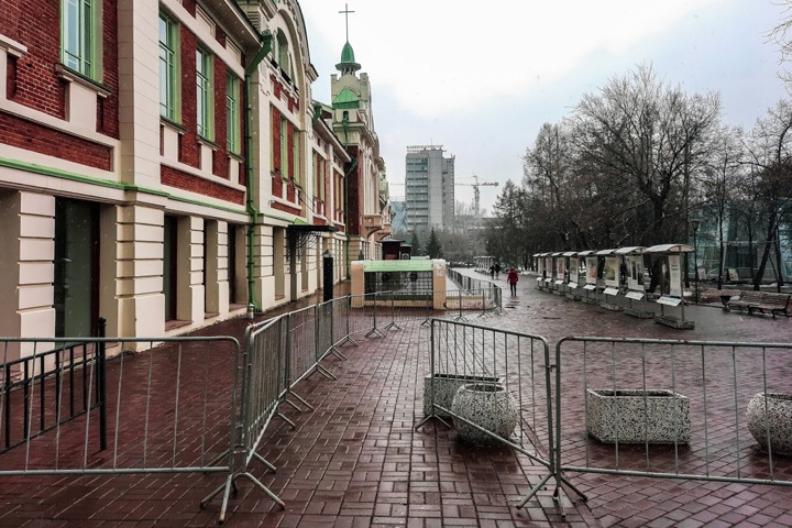 Мэр Новосибирска попросил депутатов изменить законы ради нормальной уборки города Мэр Новосибирска попросил депутатов изменить законы ради нормальной уборки города