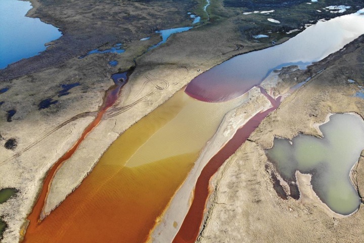 Путину не понравилось, что власти узнали о разливе нефти в Норильске из соцсетей