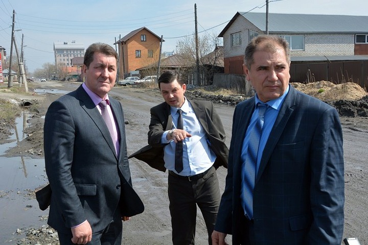 Глава Барнаула поменял 11 чиновников Глава Барнаула поменял 11 чиновников