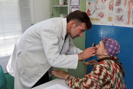 Фельдшеры за работу в новосибирских селах получат 500 тыс. рублей подъемных Фельдшеры за работу в новосибирских селах получат 500 тыс. рублей подъемных