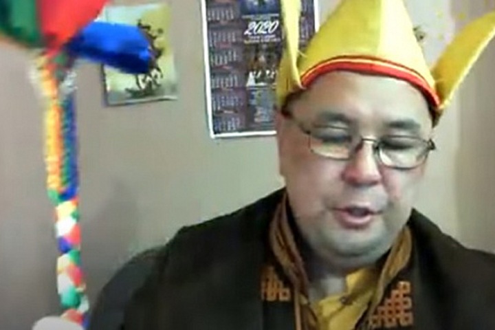 Бурятский лама провел онлайн-молебен в честь «тройной Мыши»