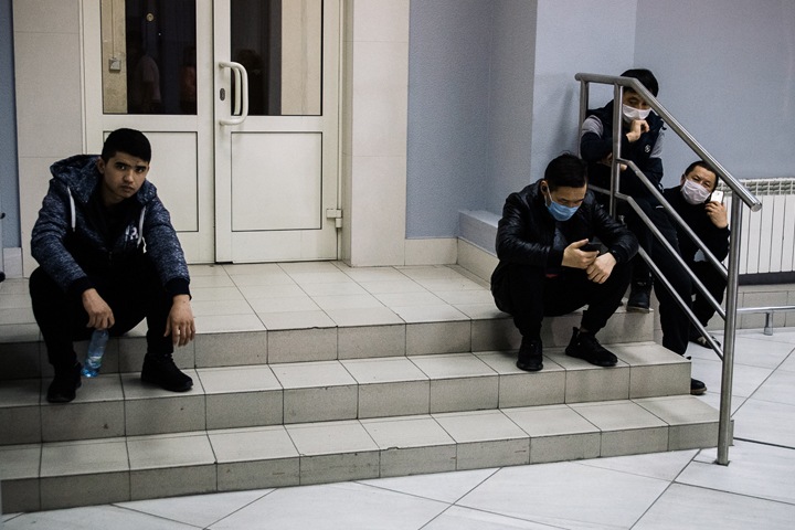 Новосибирские власти обвинили Кыргызстан в срыве рейса для своих граждан Новосибирские власти обвинили Кыргызстан в срыве рейса для своих граждан