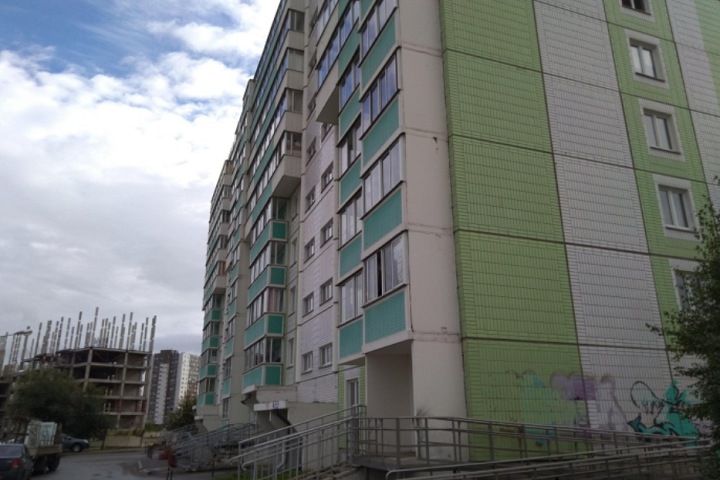 Пол рухнул в недостроенном здании на земле Минобороны в Красноярске. Есть погибшие Пол рухнул в недостроенном здании на земле Минобороны в Красноярске. Есть погибшие