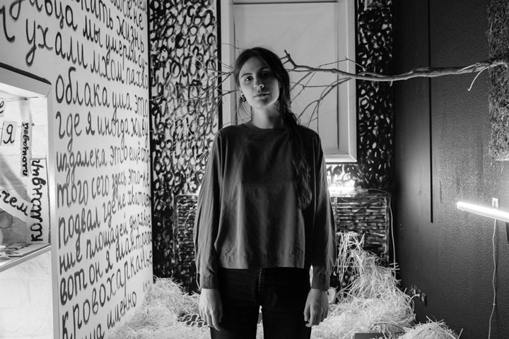 «Выставка — это тоже спектакль, только без людей»: режиссер Полина Кардымон о современном искусстве в Новосибирске «Выставка — это тоже спектакль, только без людей»: режиссер Полина Кардымон о современном искусстве в Новосибирске