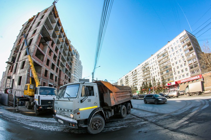 Локоть пообещал не строить в зеленых зонах