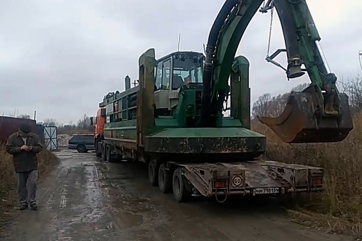 Жители Новосибирска заблокировали технику, чтобы помешать разработке карьера у жилья Жители Новосибирска заблокировали технику, чтобы помешать разработке карьера у жилья