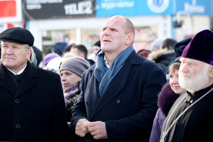 Карелин назвал Новосибирск маленьким провинциальным городом