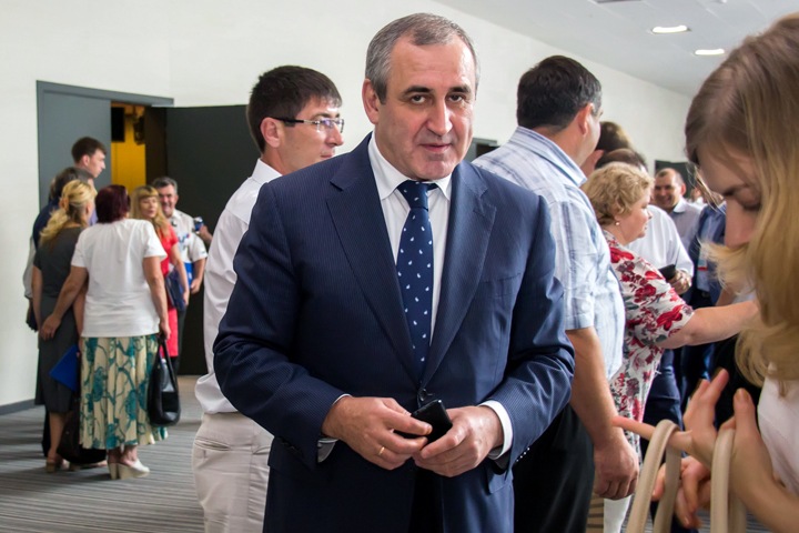 Неверов выступил против выдвижения Тулеева в спикеры облсовета