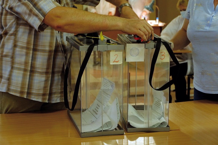 Как голосовали жители Сибири по поправкам. Треть против, поддержка власти снизилась