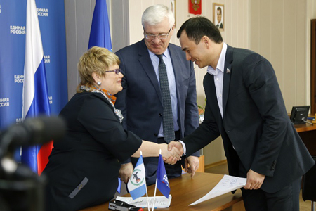 Сергей Тен не возглавит иркутский список «ЕР» в Госдуму Сергей Тен не возглавит иркутский список «ЕР» в Госдуму