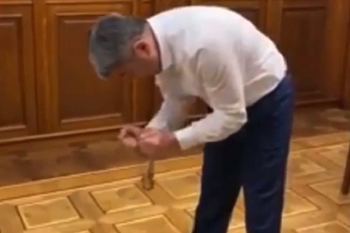 Глава Бурятии разбил хребтовые кости