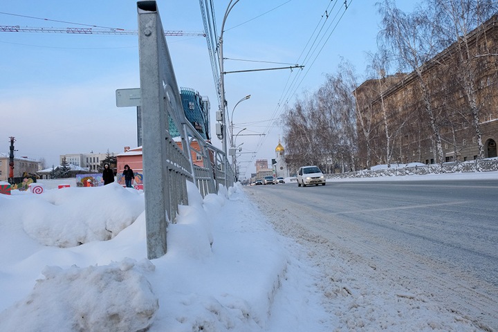 Локоть связал грязь на тротуарах с отсутствием снега