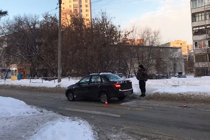 Школьницу сбили на пешеходном переходе в Новосибирске Школьницу сбили на пешеходном переходе в Новосибирске
