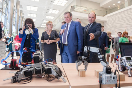 Владимир Городецкий обозначил приоритеты образовательной политики Владимир Городецкий обозначил приоритеты образовательной политики