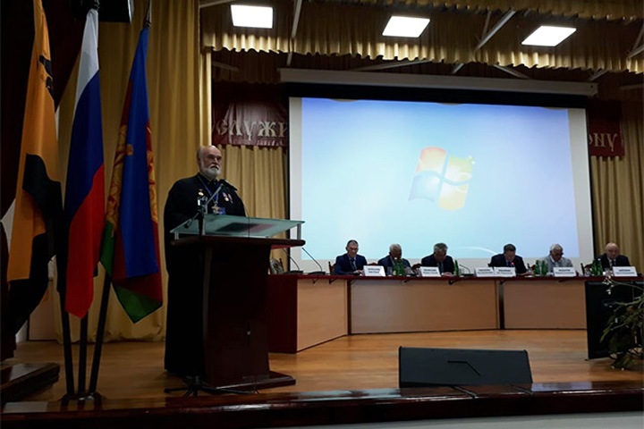 Центр «Э» наградил противника «Тангейзера» и Локтя «за противодействие экстремизму» Центр «Э» наградил противника «Тангейзера» и Локтя «за противодействие экстремизму»