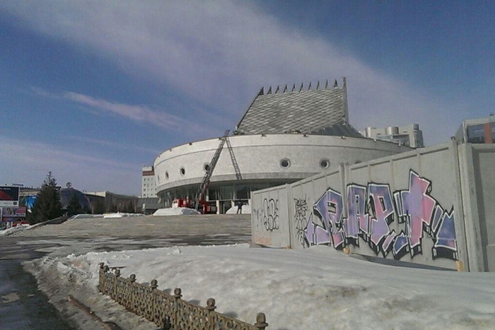 Более 500 человек эвакуировали из новосибирского театра Более 500 человек эвакуировали из новосибирского театра