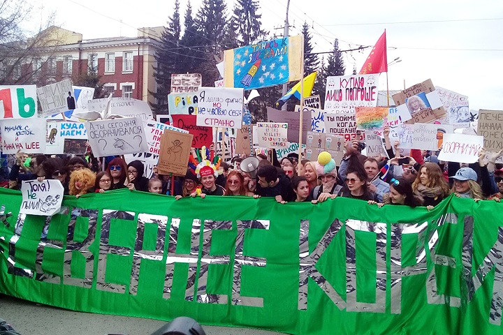 Связанный с правительством фонд повесит доску в память Ким Чен Ира в центре Новосибирска Связанный с правительством фонд повесит доску в память Ким Чен Ира в центре Новосибирска