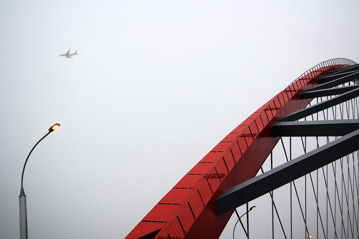 Точка в деле о двух миллиардах за Бугринский мост еще не поставлена Точка в деле о двух миллиардах за Бугринский мост еще не поставлена