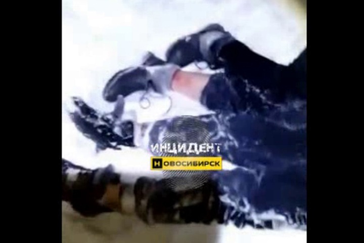 Тела замерзшей пары нашли в Здвинске на берегу реки Тела замерзшей пары нашли в Здвинске на берегу реки