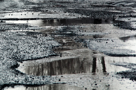 Городецкий поручил мэрам починить тысячи метров разрушенных дорог Городецкий поручил мэрам починить тысячи метров разрушенных дорог