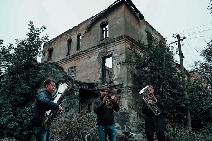 Спектакль-бродилка на новосибирской Расточке. Фото