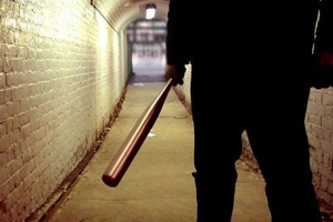 Двое подростков в Иркутской области в подъезде жилого дома избили мужчину: пострадавший скончался в больнице Двое подростков в Иркутской области в подъезде жилого дома избили мужчину: пострадавший скончался в больнице