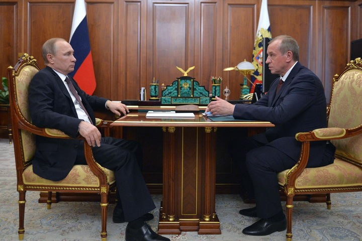 Путин связал отставку Левченко с выборами и паводком