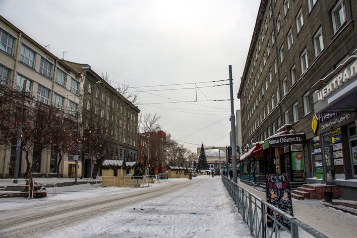 Новосибирский суд принял иск о незаконности пешеходной улицы Ленина Новосибирский суд принял иск о незаконности пешеходной улицы Ленина