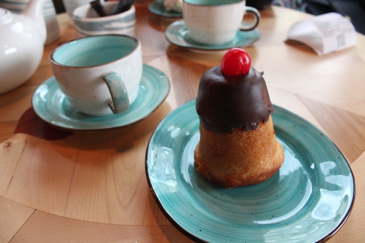 Красноярцы запустят сеть кондитерских в Москве