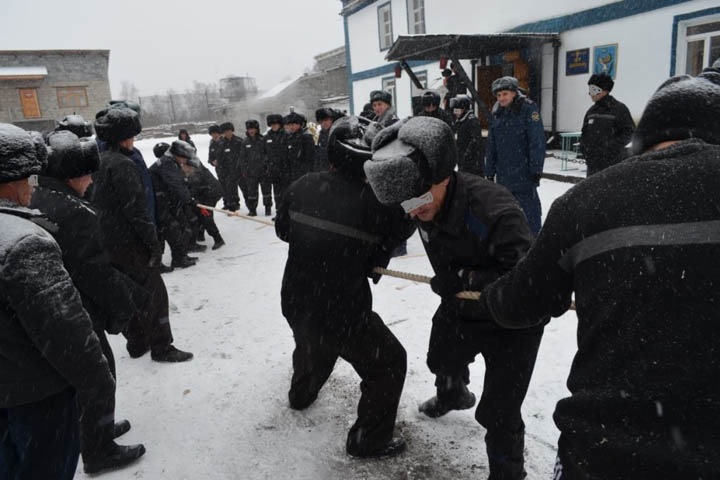 17 человек осуждены за бунт в алтайском СИЗО