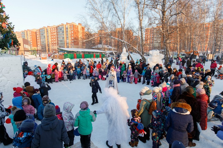 Необыкновенный зимний городок в микрорайоне Стрижи Необыкновенный зимний городок в микрорайоне Стрижи