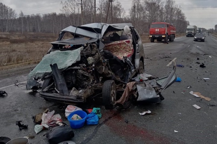 Число жертв лобового ДТП в Болотнинском районе выросло до пяти Число жертв лобового ДТП в Болотнинском районе выросло до пяти