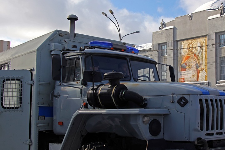 Новосибирский депутат заявил о «крышевании» нелегальной торговли спиртным со стороны МВД Новосибирский депутат заявил о «крышевании» нелегальной торговли спиртным со стороны МВД