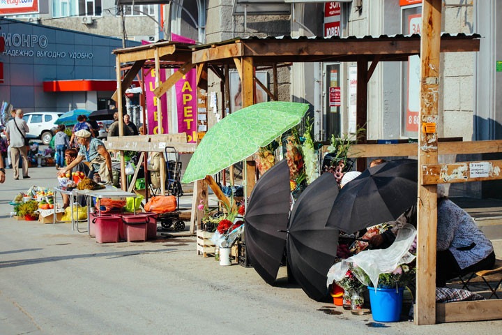 Запрет на киоски в 50 метрах от новосибирских дорог не прошел слушания Запрет на киоски в 50 метрах от новосибирских дорог не прошел слушания