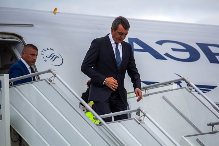 Новый полпред отправился в свою первую рабочую поездку по Сибири Новый полпред отправился в свою первую рабочую поездку по Сибири