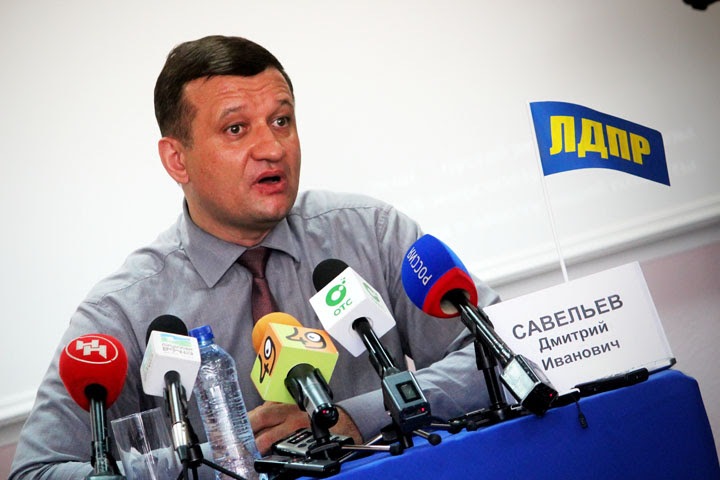 Дмитрий Савельев переходит из ЛДПР в «Единую Россию» Дмитрий Савельев переходит из ЛДПР в «Единую Россию»