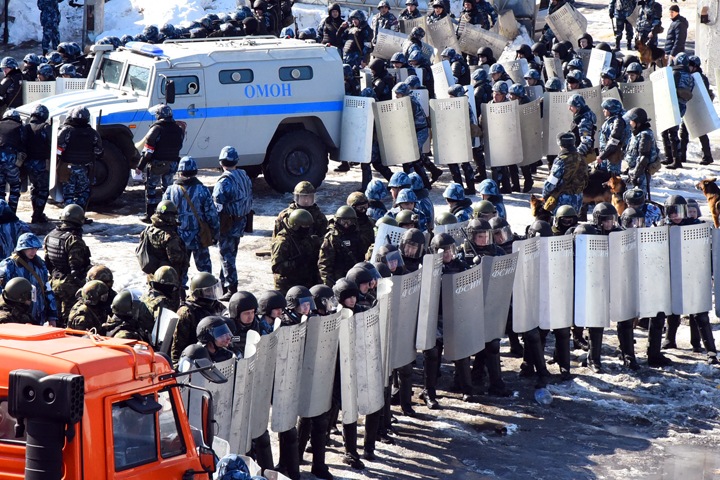 Сотрудника ЧОП и армрестлера назначили защищать права новосибирских заключенных Сотрудника ЧОП и армрестлера назначили защищать права новосибирских заключенных